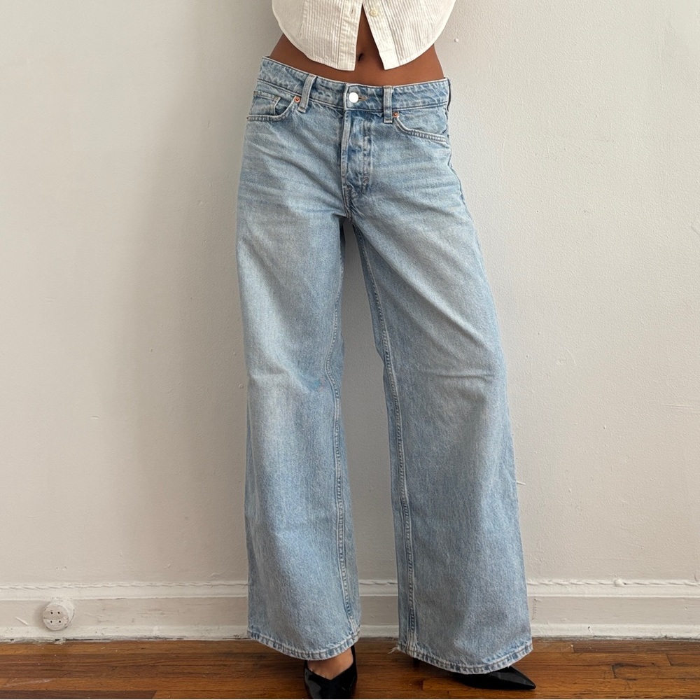 Low Rise Baggy Jeans
